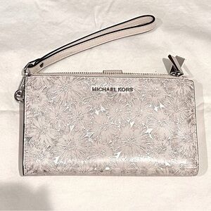 MICHAEL KORS Wristlet Wallet